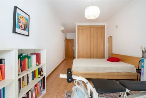 Apartamento T4 Venda em Faro (Sé e São Pedro),Faro