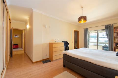 Apartamento T4 Venda em Faro (Sé e São Pedro),Faro