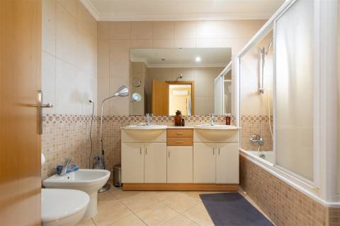 Apartamento T4 Venda em Faro (Sé e São Pedro),Faro