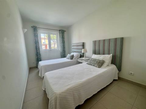 Apartamento T2 Venda em Quarteira,Loulé