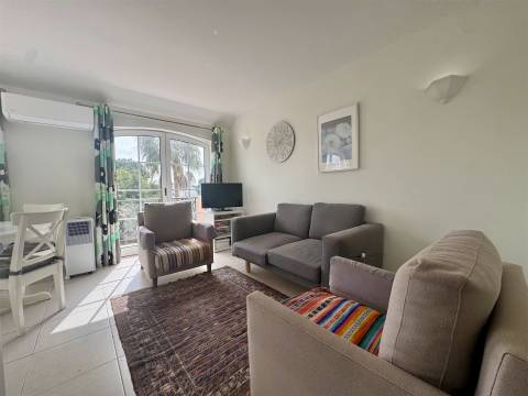 Apartamento T2 Venda em Quarteira,Loulé