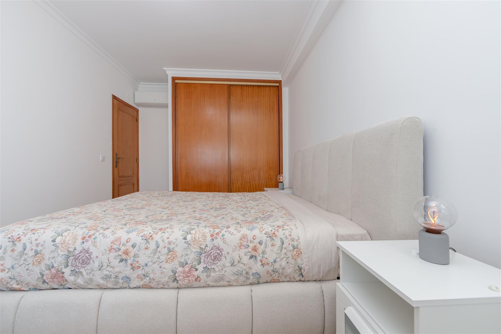Apartamento T2 Venda em Montenegro,Faro