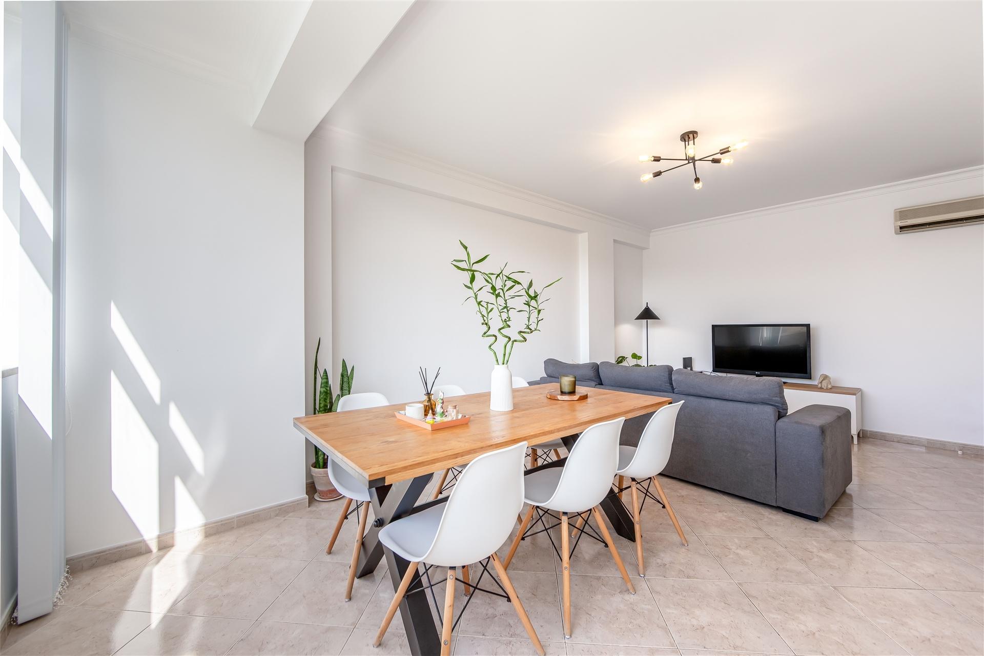 Apartamento T2 Venda em Montenegro,Faro