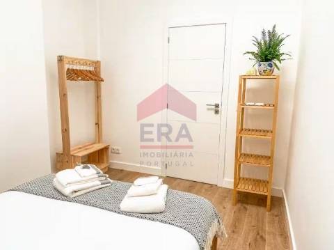 Moradia Geminada T3 Venda em Faro (Sé e São Pedro),Faro