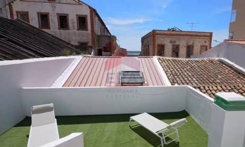 Moradia Geminada T3 Venda em Faro (Sé e São Pedro),Faro
