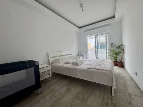 Apartamento T2 Venda em Quarteira,Loulé
