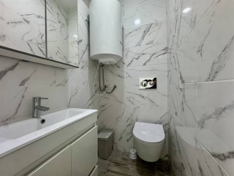 Apartamento T2 Venda em Quarteira,Loulé