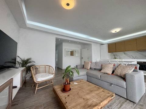 Apartamento T2 Venda em Quarteira,Loulé