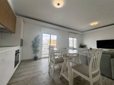 Apartamento T2 Venda em Quarteira,Loulé