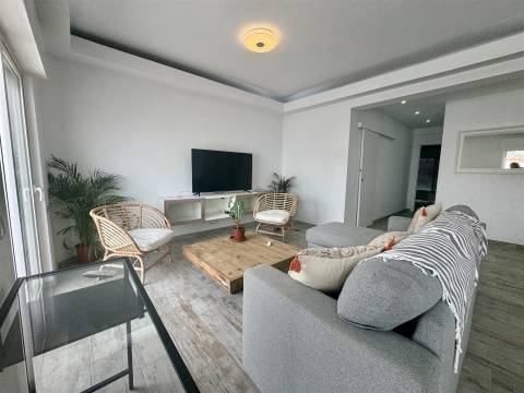 Apartamento T2 Venda em Quarteira,Loulé