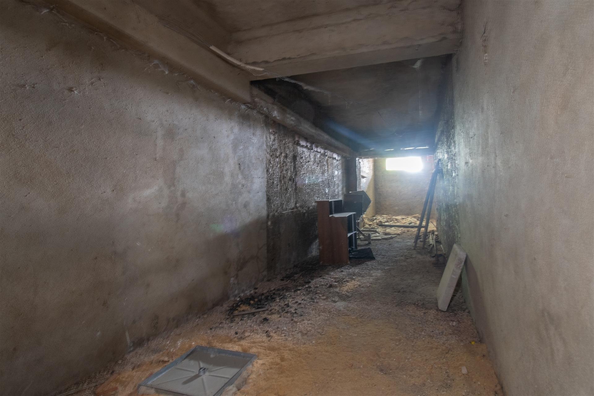 Armazém  Venda em Quarteira,Loulé