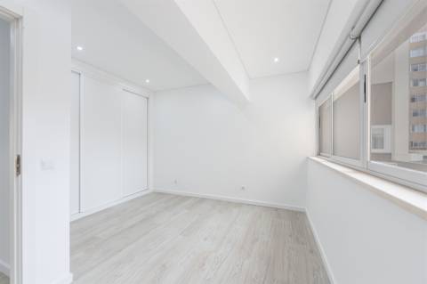 Apartamento T3 Venda em Faro (Sé e São Pedro),Faro