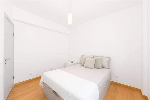 Apartamento T2 Venda em Quarteira,Loulé