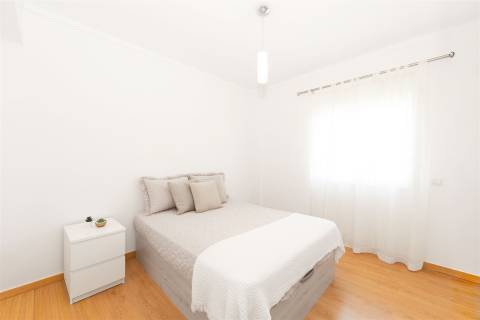 Apartamento T2 Venda em Quarteira,Loulé