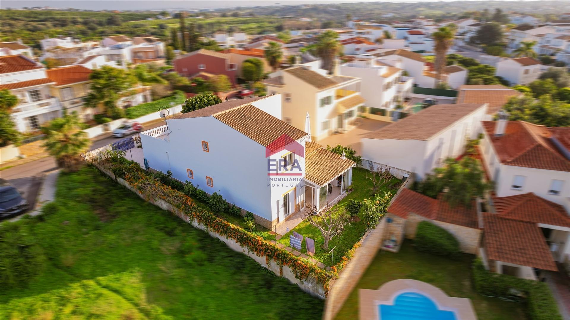 Moradia T3 Venda em Quelfes,Olhão