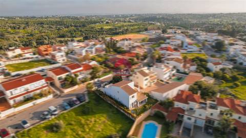 Moradia T3 Venda em Quelfes,Olhão