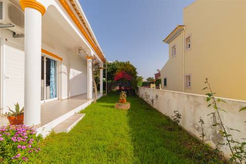 Moradia T3 Venda em Quelfes,Olhão