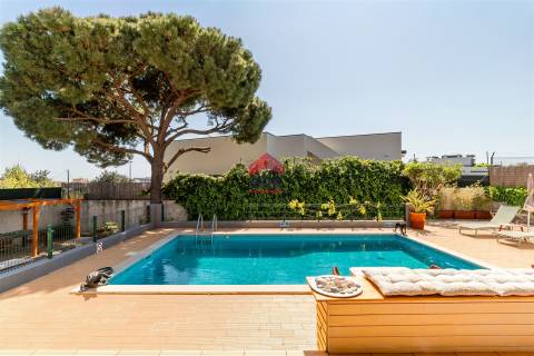 Moradia T4 Venda em Quelfes,Olhão