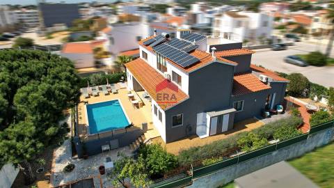 Moradia T4 Venda em Quelfes,Olhão