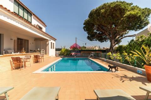 Moradia T4 Venda em Quelfes,Olhão