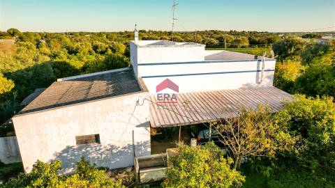 Moradia T2 Venda em Moncarapacho e Fuseta,Olhão