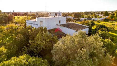 Moradia T2 Venda em Moncarapacho e Fuseta,Olhão