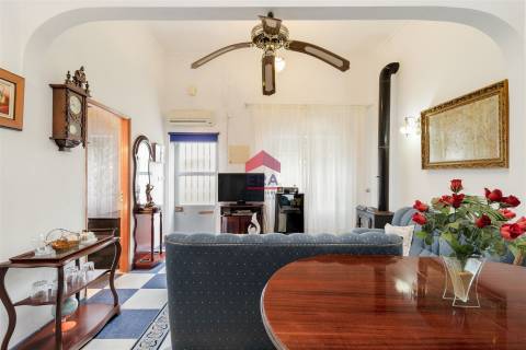 Moradia T2 Venda em Moncarapacho e Fuseta,Olhão