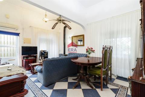 Moradia T2 Venda em Moncarapacho e Fuseta,Olhão