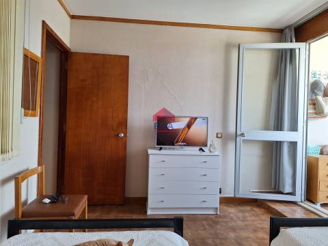 Apartamento T0+1 Venda em Quarteira,Loulé