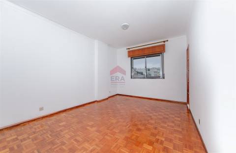 Apartamento T3 Venda em Faro (Sé e São Pedro),Faro