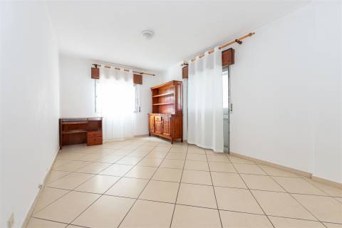 Apartamento T3 Venda em Faro (Sé e São Pedro),Faro