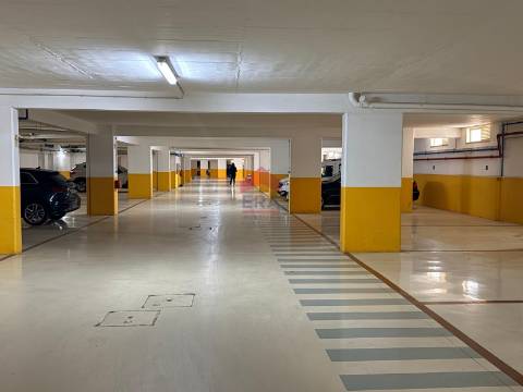 Apartamento T2+2 DUPLEX Venda em Quarteira,Loulé