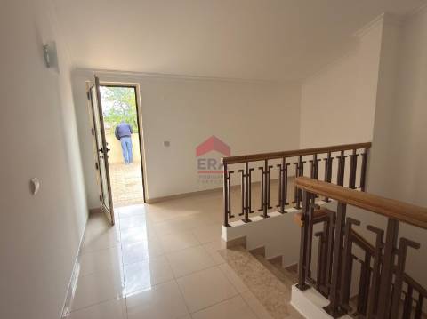 Apartamento T2+2 DUPLEX Venda em Quarteira,Loulé