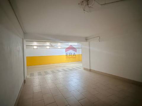 Apartamento T2+2 DUPLEX Venda em Quarteira,Loulé