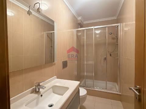 Apartamento T2+2 DUPLEX Venda em Quarteira,Loulé