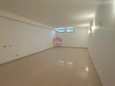 Apartamento T2+2 DUPLEX Venda em Quarteira,Loulé