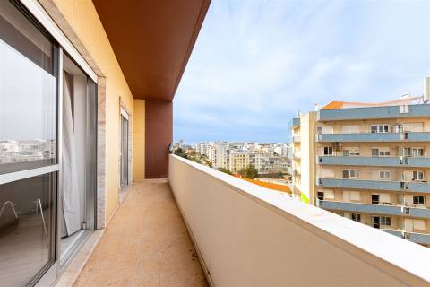 Apartamento T3 Venda em Faro (Sé e São Pedro),Faro
