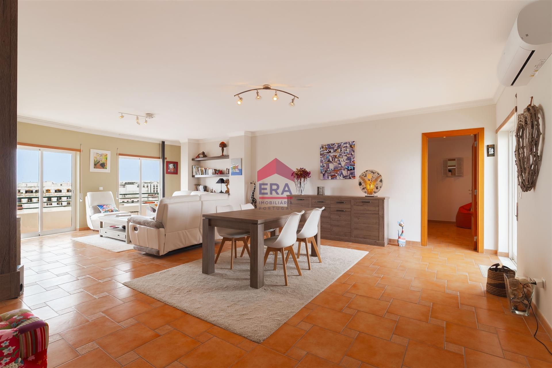 Apartamento T3 Venda em Olhão,Olhão