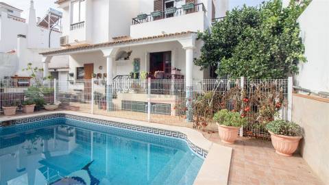 Moradia Isolada, 3 quartos, Vila Real de Santo António