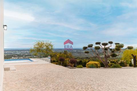 Moradia T6 Venda em Santa Bárbara de Nexe,Faro