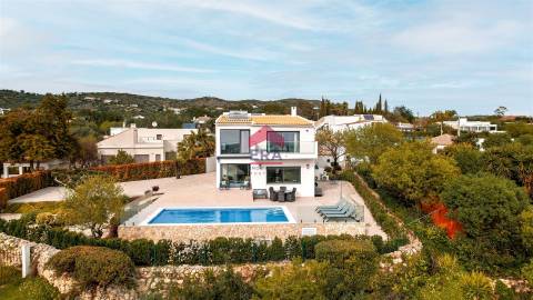 Moradia T6 Venda em Santa Bárbara de Nexe,Faro