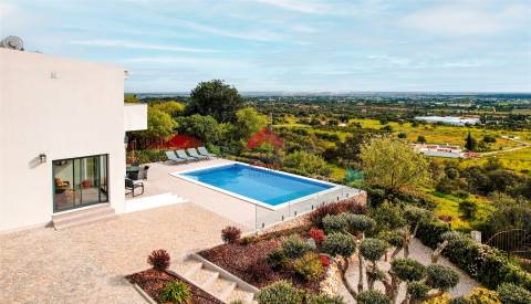 Moradia T6 Venda em Santa Bárbara de Nexe,Faro