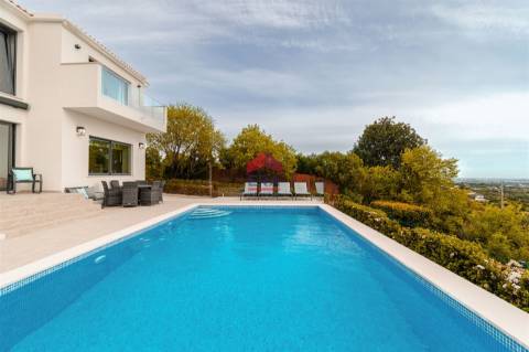 Moradia T6 Venda em Santa Bárbara de Nexe,Faro