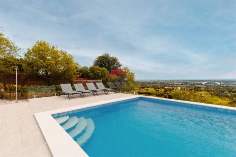 Moradia T6 Venda em Santa Bárbara de Nexe,Faro