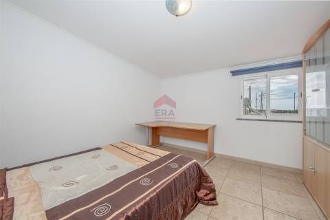 Moradia T4 Venda em Faro (Sé e São Pedro),Faro