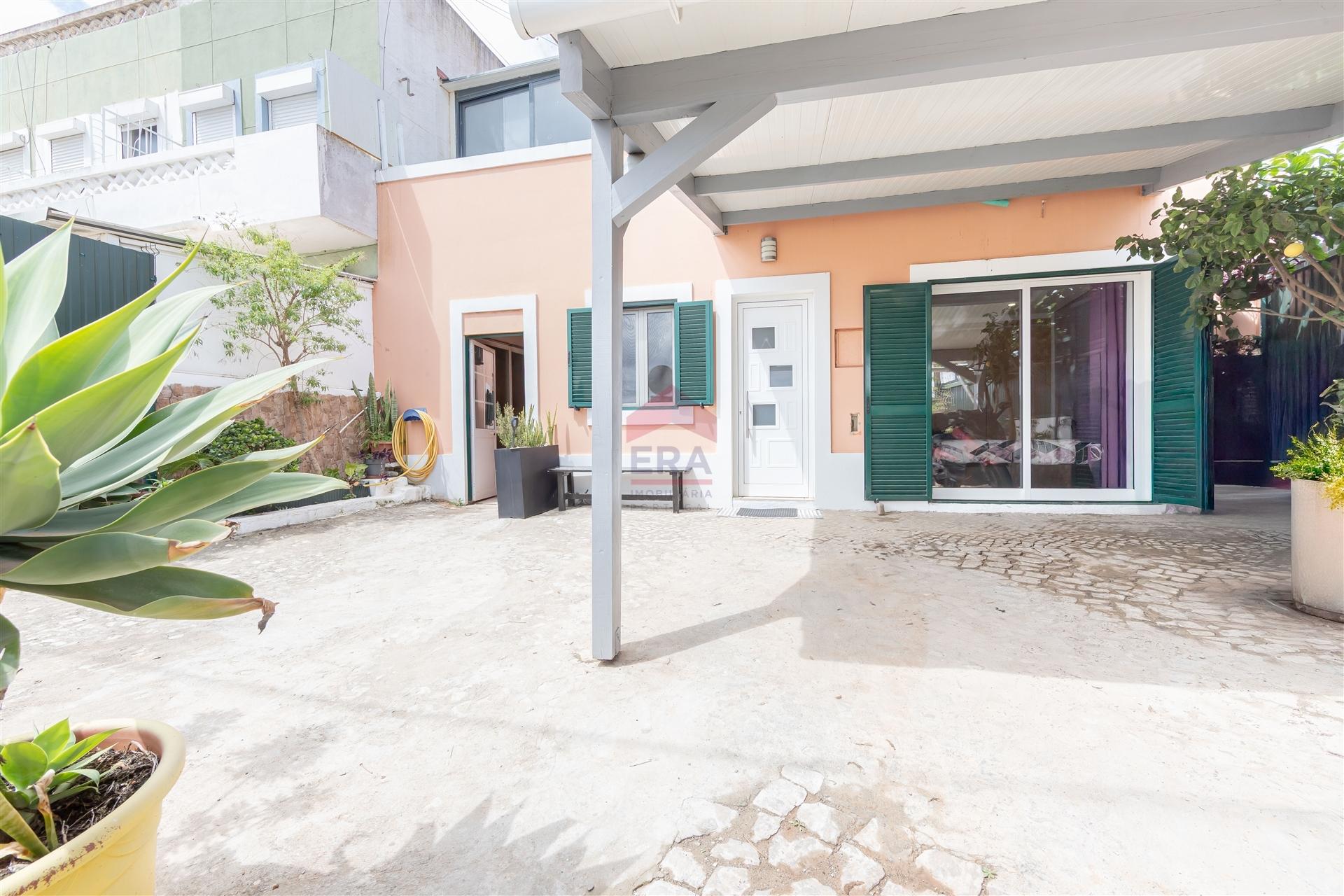 Moradia T4 Venda em Faro (Sé e São Pedro),Faro