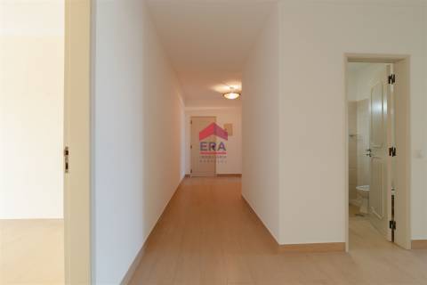 Apartamento T3 Venda em Olhão,Olhão