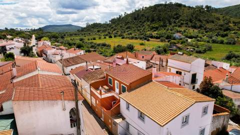 Moradia Geminada T3 Venda em Alte,Loulé