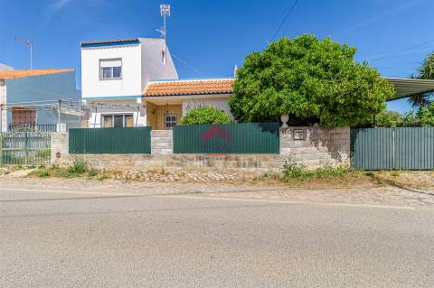 Moradia em Banda T2 Venda em Luz de Tavira e Santo Estêvão,Tavira