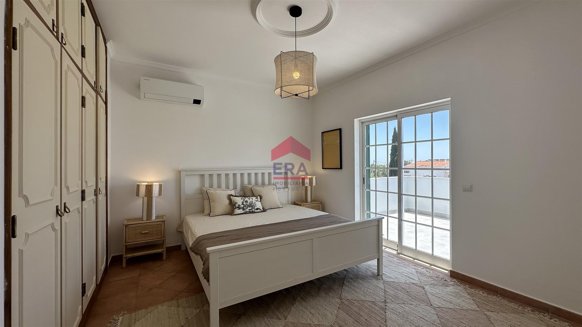 Apartamento T4 Venda em Almancil,Loulé
